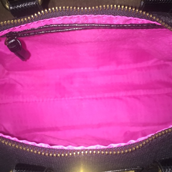 Victoria’s secret - Picture 5 of 6